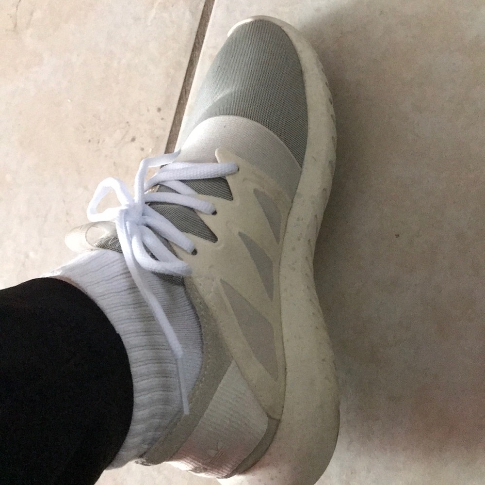 Adidas Sneakers - Picture 5 of 14